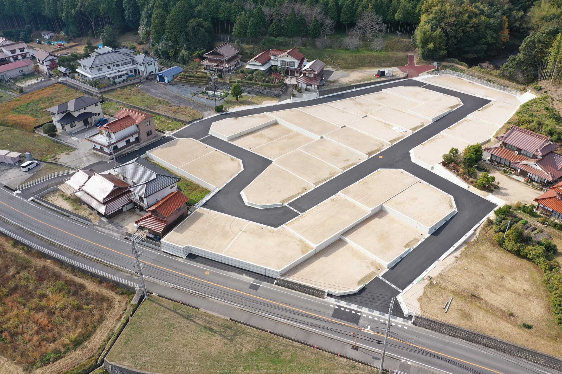 ●ミライステージ御薗宇【全27区画　2021年11月竣工】東広島市西条町御薗宇